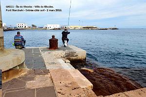 034- Rhodes ville et port d'honneur